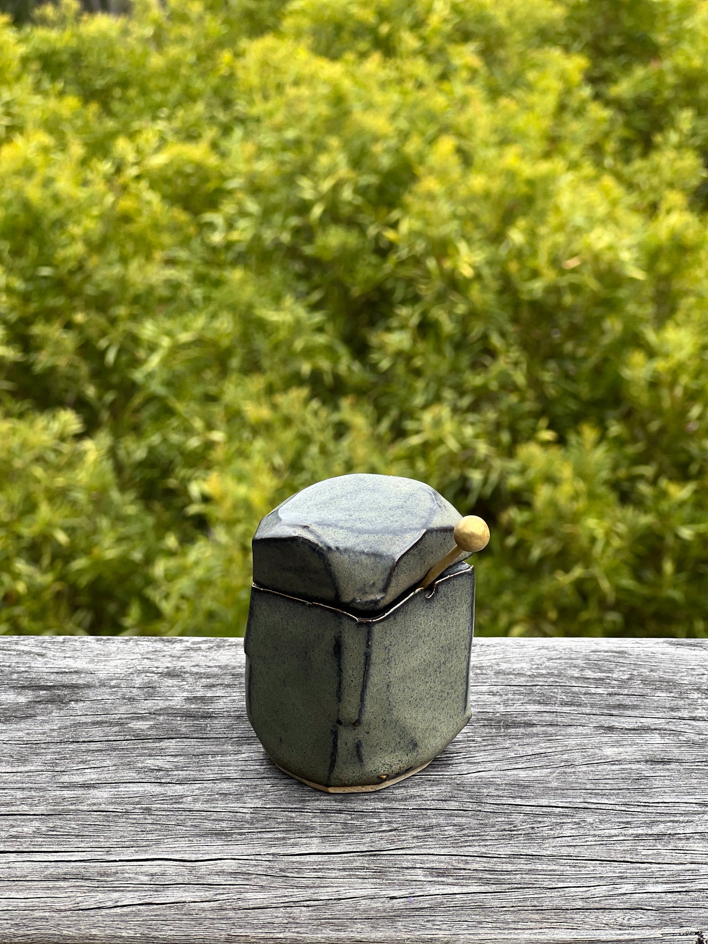 STONEWARE CLAY - SALT + SEASONING POT