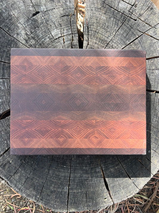 BLACKWOOD CHOPPING BOARD